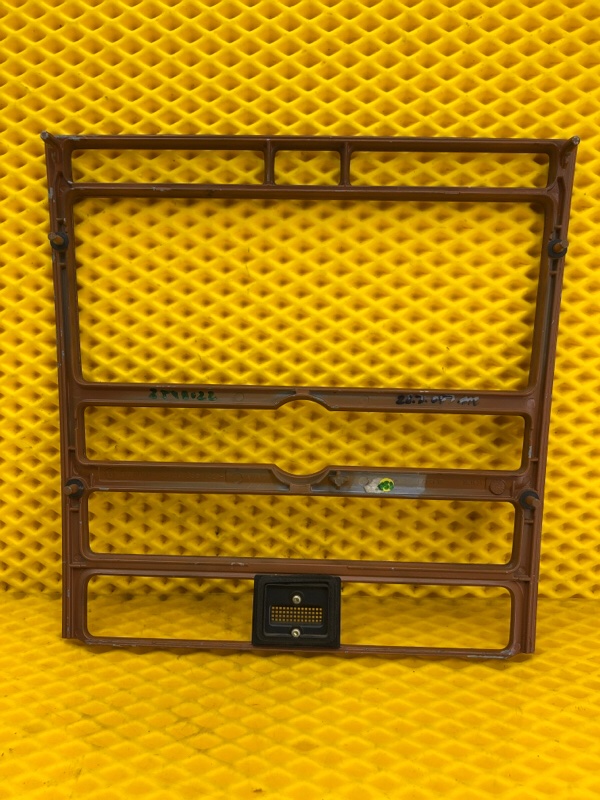 Рамка магнитолы Volkswagen Phaeton 2005 3D2