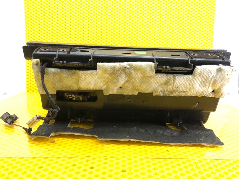 Бардачок Volkswagen Phaeton 2005 3D2