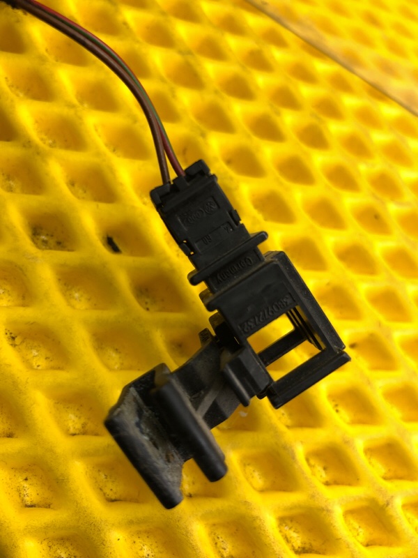 Бардачок Volkswagen Phaeton 2005 3D2