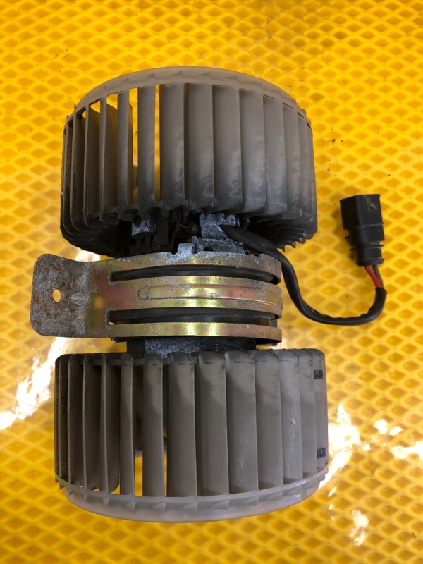 Мотор печки Volkswagen Phaeton 2005 3D2