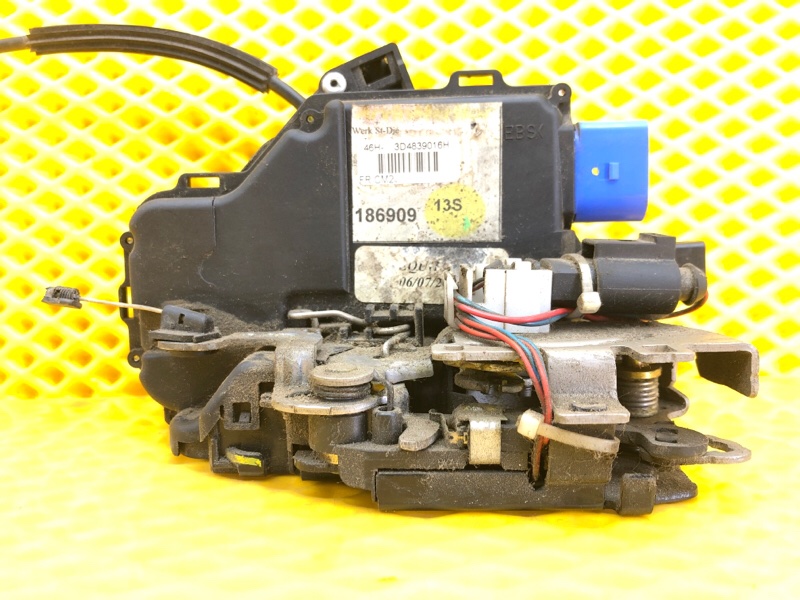 Замок двери Volkswagen Phaeton 2005 3D2