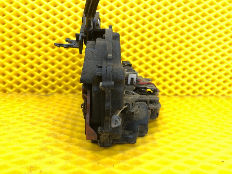 Замок двери Volkswagen Phaeton 2005 3D2