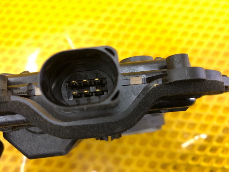 Активатор замка двери Volkswagen Phaeton 2005 3D2