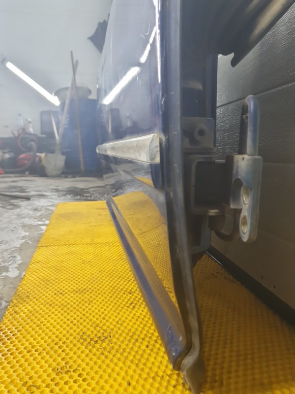 Дверь Volkswagen Phaeton 2005 3D2