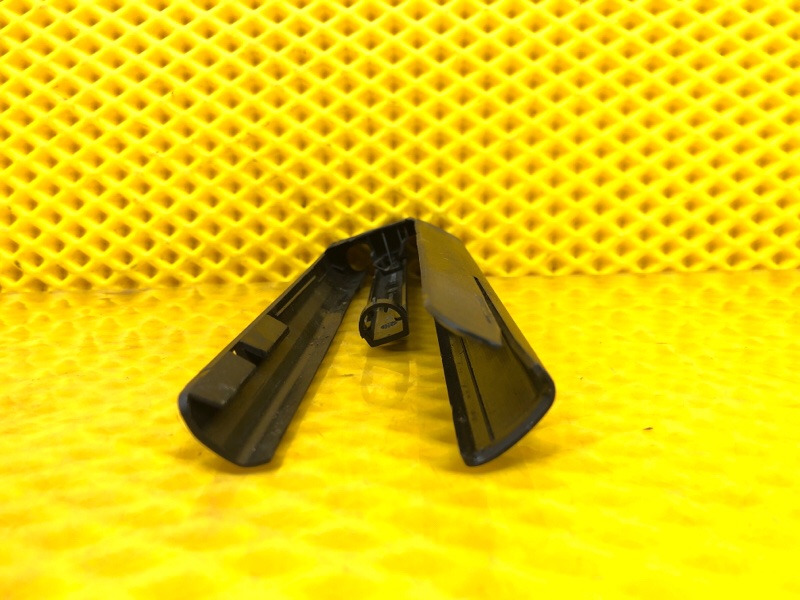 Накладка салазки сидения Volkswagen Phaeton 2005 3D2