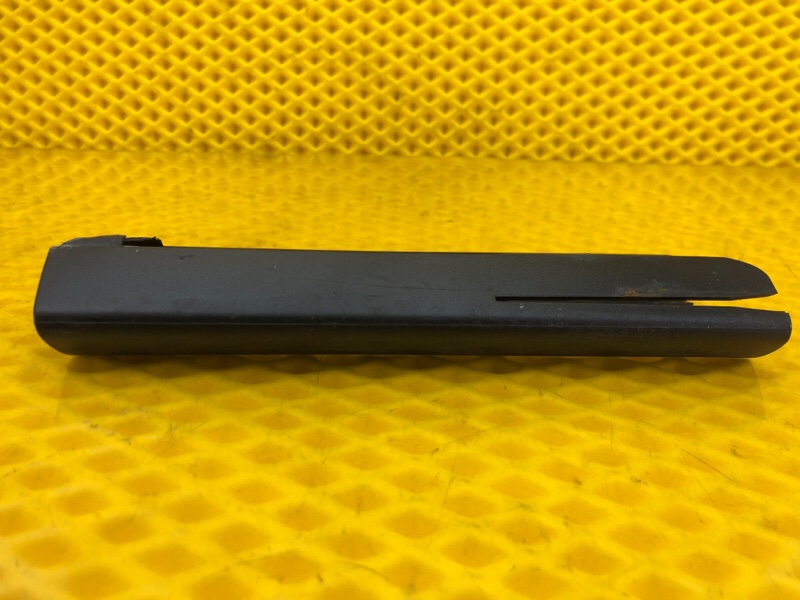 Накладка салазки сидения Volkswagen Phaeton 2005 3D2