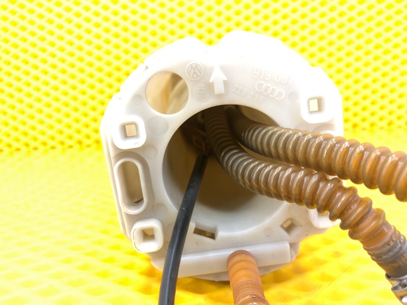 Бензонасос Volkswagen Phaeton 2005 3D2