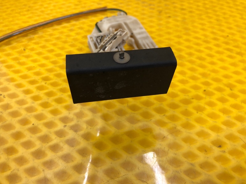 Датчик уровня топлива правый Volkswagen Phaeton 2005 3D2