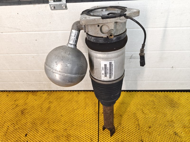 Пневмостойка , амортизатор Volkswagen Phaeton 2005 3D2