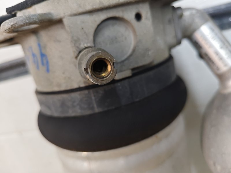 Пневмостойка , амортизатор Volkswagen Phaeton 2005 3D2