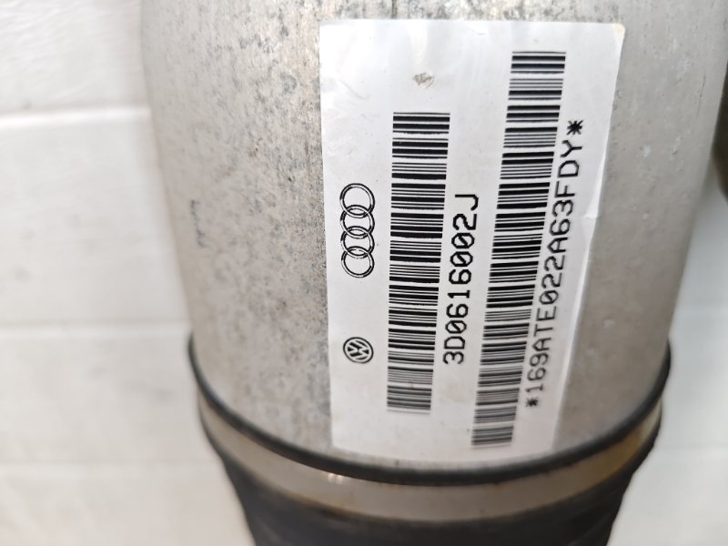 Пневмостойка , амортизатор Volkswagen Phaeton 2005 3D2