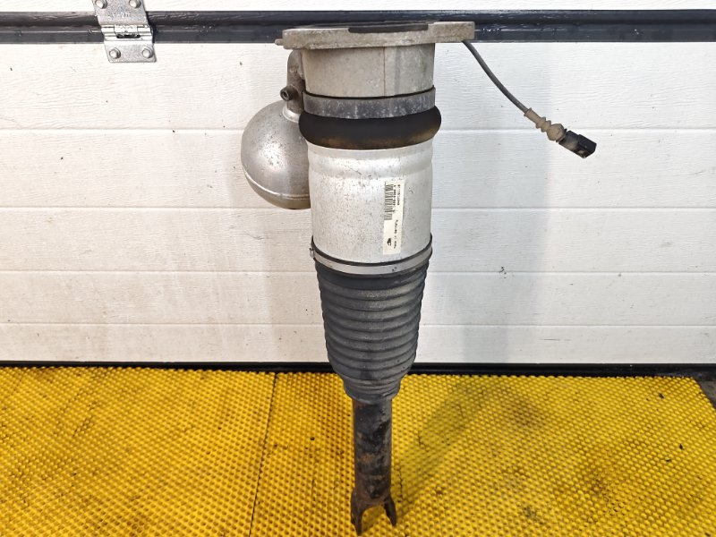 Пневмостойка , амортизатор Volkswagen Phaeton 2005 3D2