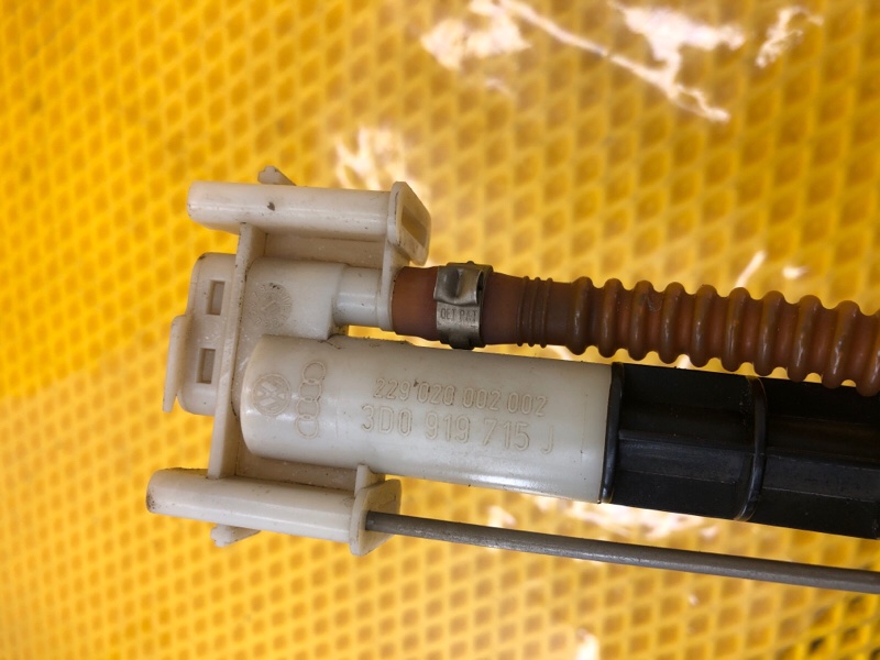 Трубка топливная Volkswagen Phaeton 2005 3D2