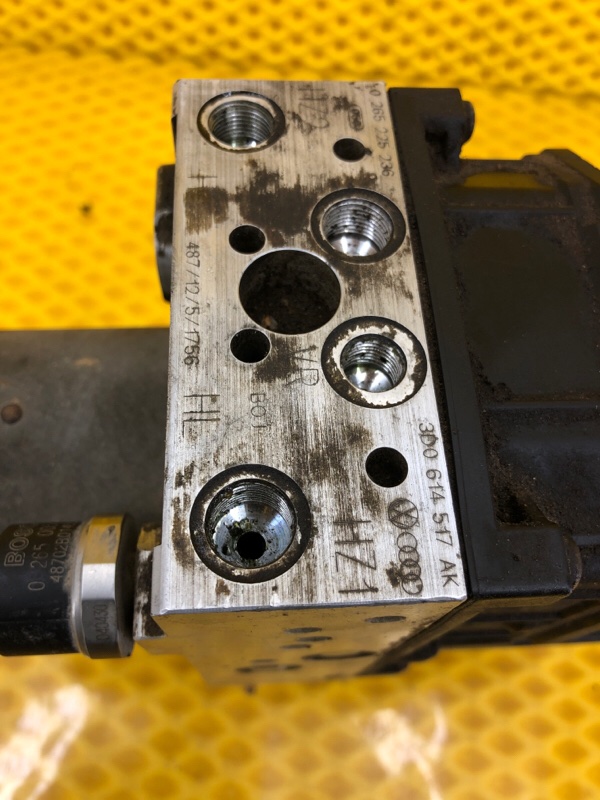 Блок АБС ABS Volkswagen Phaeton 2005 3D2