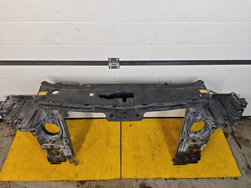 Панель передняя (Телевизор) Volkswagen Touareg 2003 7L6