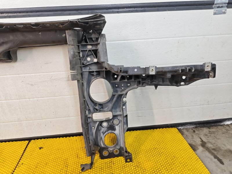 Панель передняя (Телевизор) Volkswagen Touareg 2003 7L6