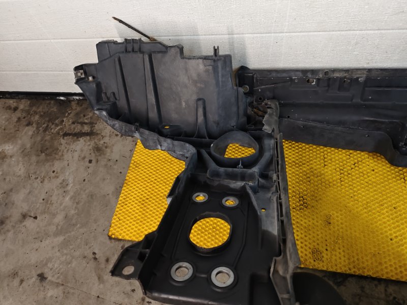 Панель передняя (Телевизор) Volkswagen Touareg 2003 7L6