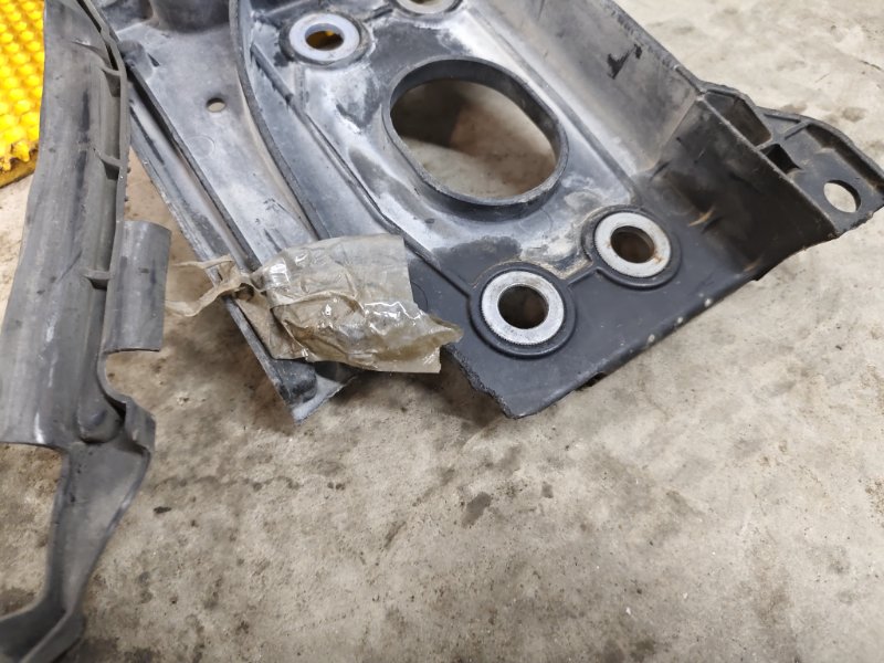 Панель передняя (Телевизор) Volkswagen Touareg 2003 7L6