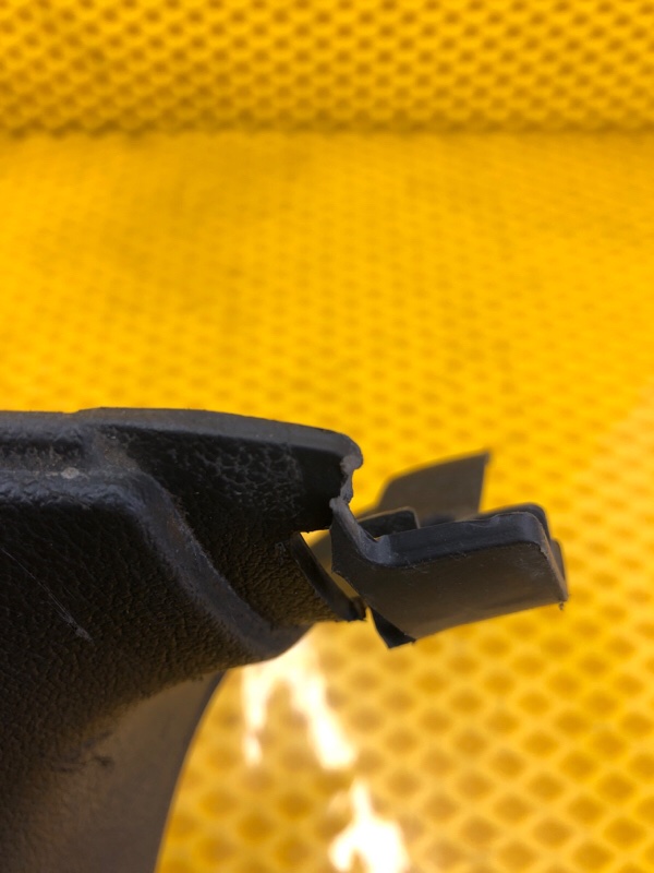 Обшивка багажника левая Volkswagen Phaeton 2005 3D2