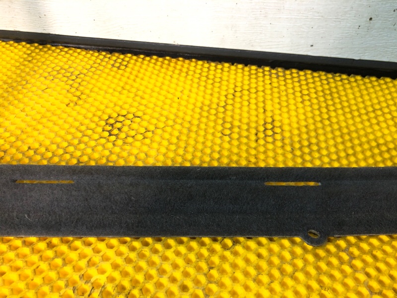 Обшивка багажника левая Volkswagen Phaeton 2005 3D2