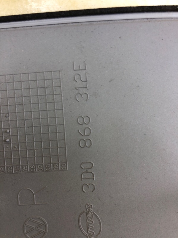 Обшивка стойки Volkswagen Phaeton 2005 3D2