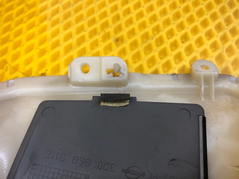 Обшивка стойки Volkswagen Phaeton 2005 3D2