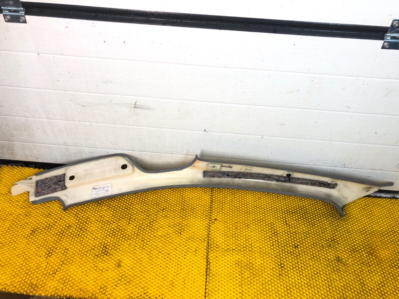 Обшивка стойки Volkswagen Phaeton 2005 3D2