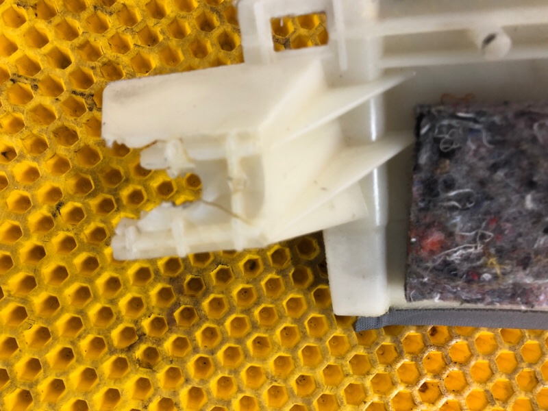 Обшивка стойки Volkswagen Phaeton 2005 3D2