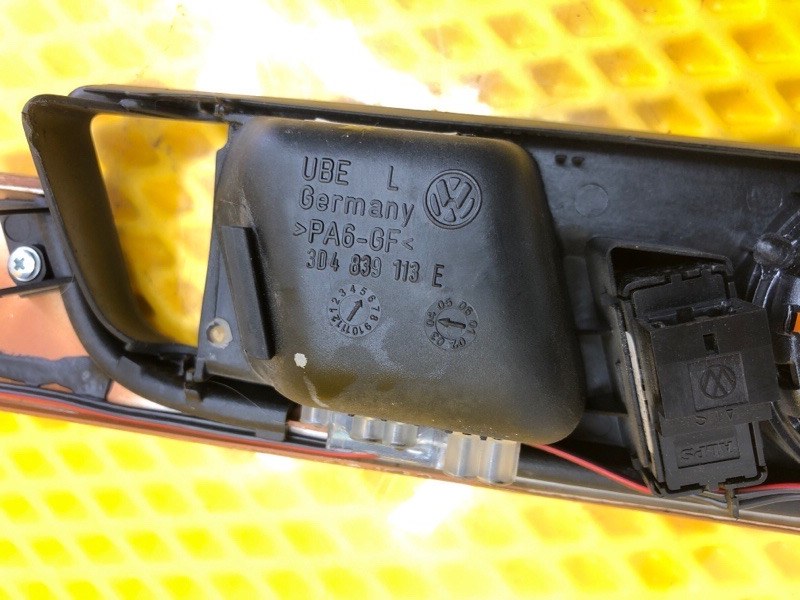 Накладка декоративная задней левой двери Volkswagen Phaeton 2005 3D2