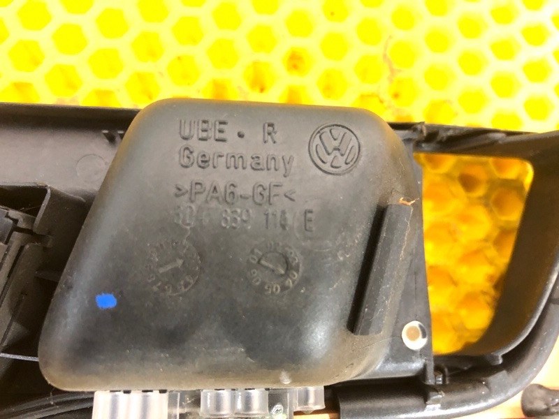 Накладка декоративная задней правой двери Volkswagen Phaeton 2005 3D2