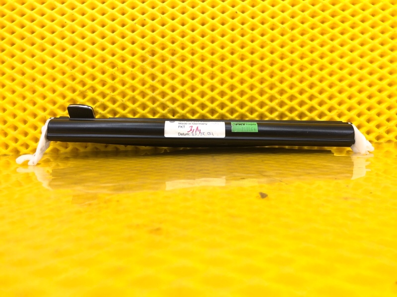 Шторка солнцезащитная Volkswagen Phaeton 2005 3D2