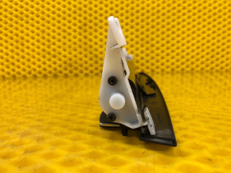 Шторка солнцезащитная Volkswagen Phaeton 2005 3D2