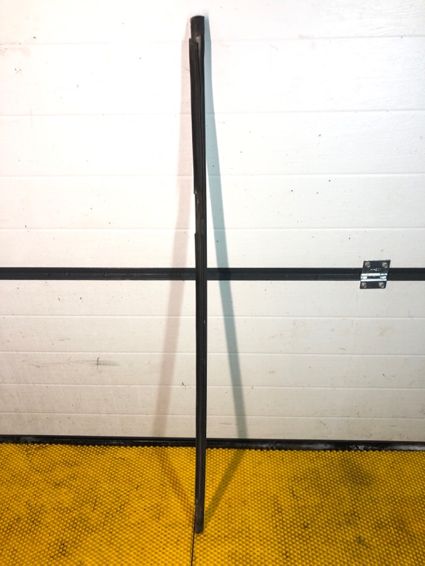 Молдинг стекла задней двери Volkswagen Phaeton 2005 3D2