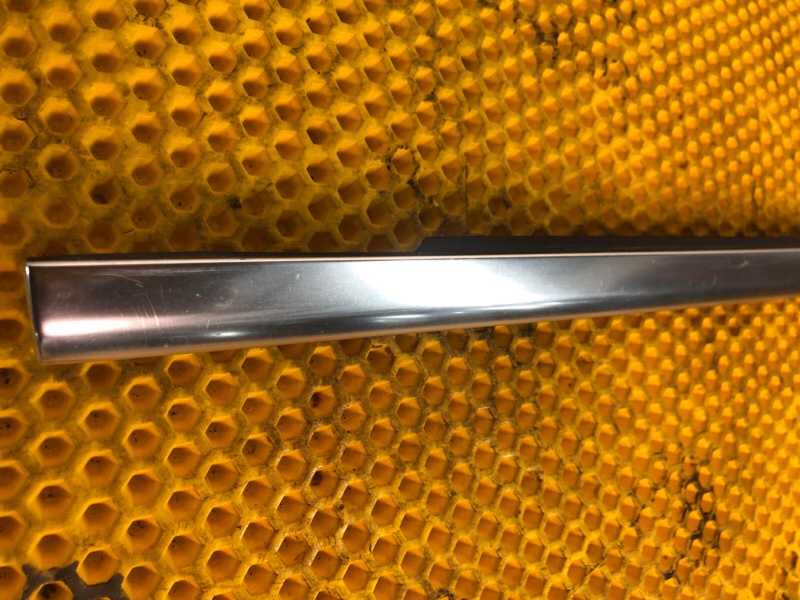 Молдинг двери передней правой Volkswagen Phaeton 2005 3D2