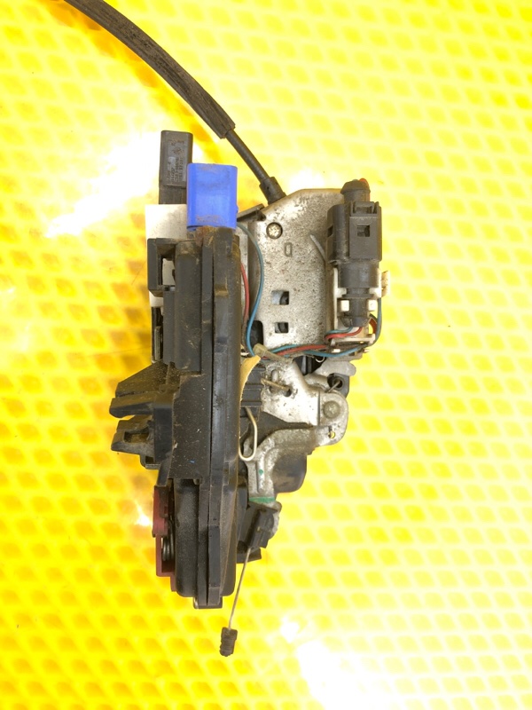 Замок двери передней правой Volkswagen Phaeton 2005 3D2