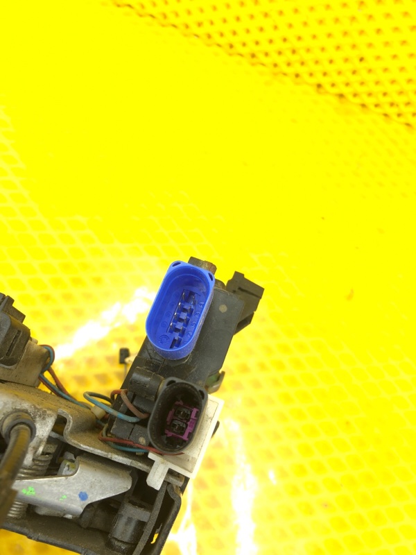 Замок двери передней правой Volkswagen Phaeton 2005 3D2