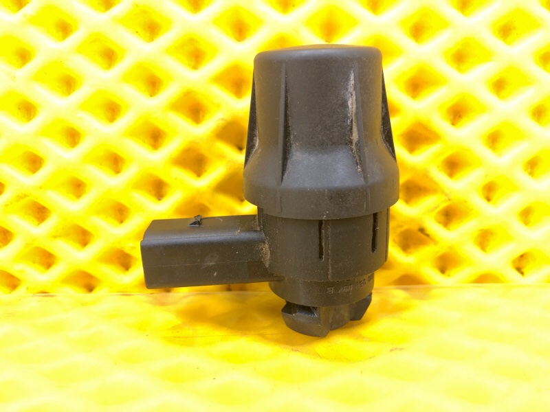 Кнопка кикдауна Volkswagen Phaeton 2005 3D2