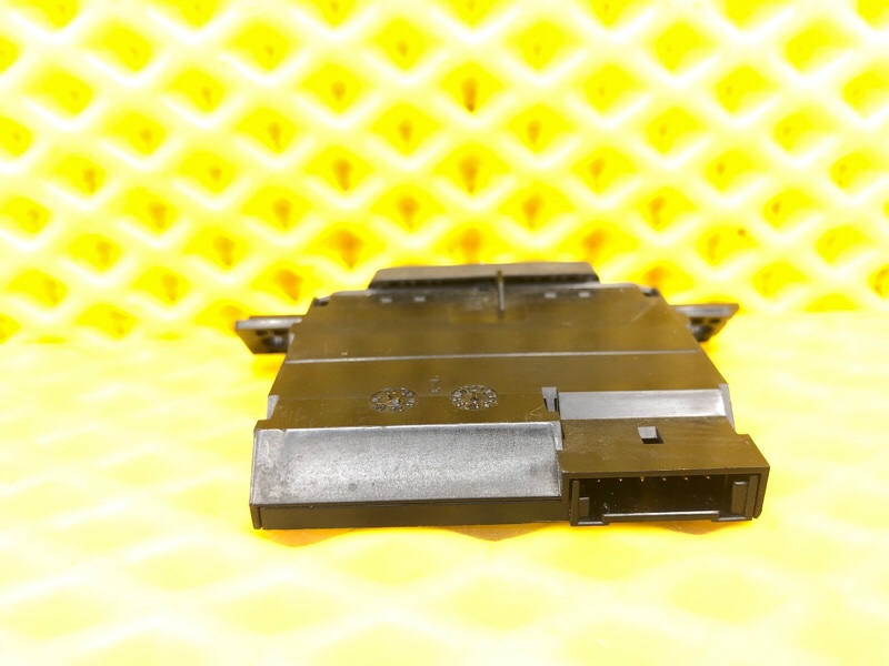 Кнопка многофункциональная Volkswagen Phaeton 2005 3D2