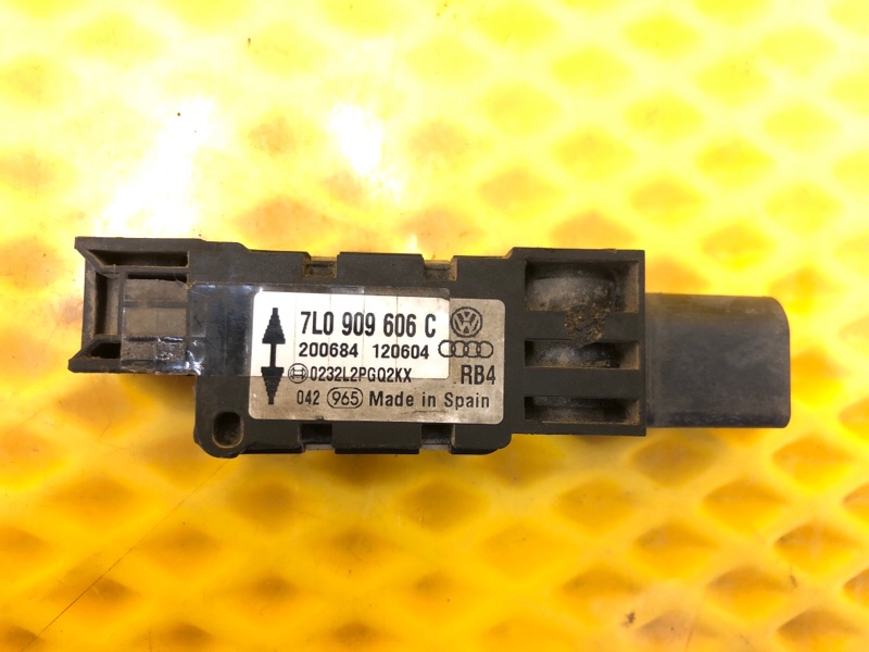 Датчик airbag Volkswagen Phaeton 2005 3D2