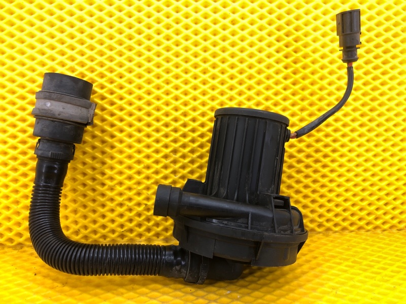 Насос воздушный Volkswagen Phaeton 2005 3D2