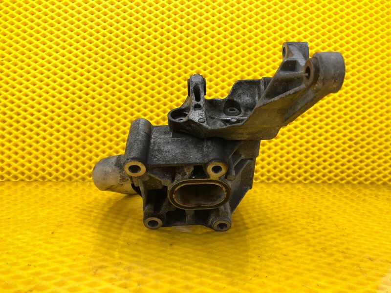 Кронштейн крепления кондиционера Volkswagen Phaeton 2005 3D2