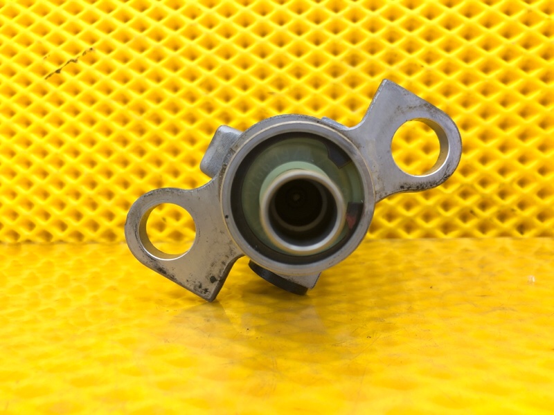 Главный тормозной цилиндр Volkswagen Phaeton 2005 3D2