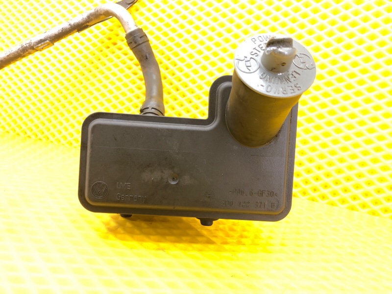 Бачок гидроусилителя Volkswagen Phaeton 2005 3D2