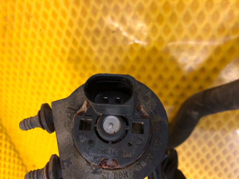 Помпа электрическая Volkswagen Phaeton 2005 3D2