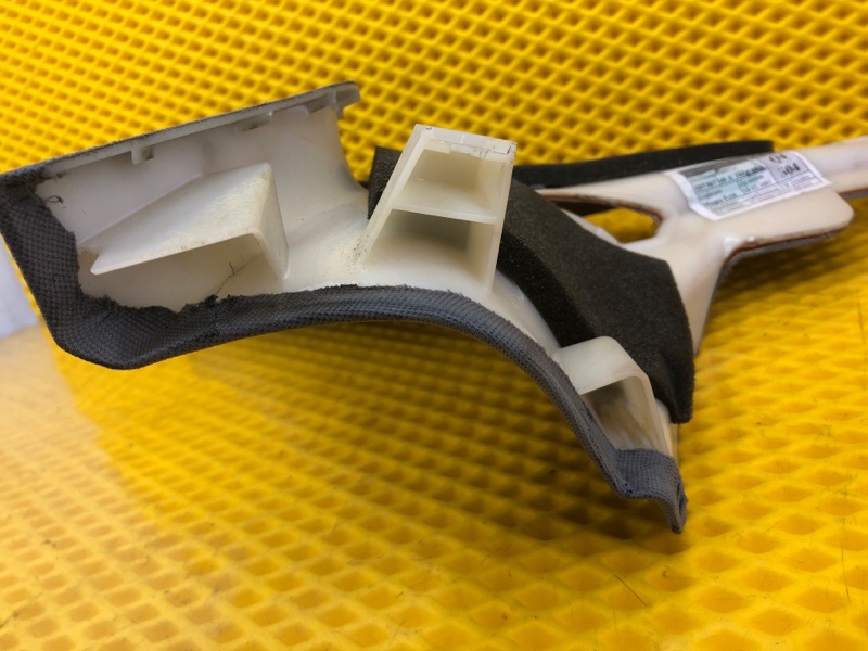 Обшивка стойки задней левой Volkswagen Phaeton 2005 3D2