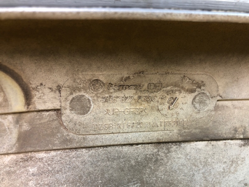 Спойлер Volkswagen Touareg 2003 7L6