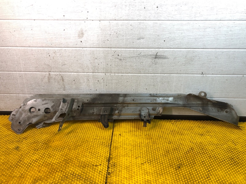 Кронштейн крепления крыла Volkswagen Touareg 2003 7L6