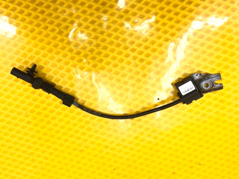 Датчик ускорения Volkswagen Touareg 2003 7L6