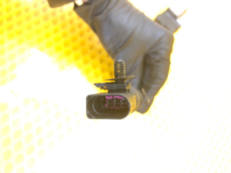 Датчик ускорения Volkswagen Touareg 2003 7L6