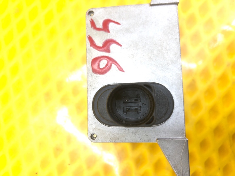 Датчик ускорения Volkswagen Touareg 2003 7L6